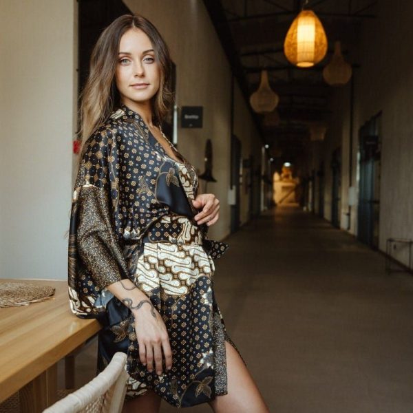 kimono élégant en soie