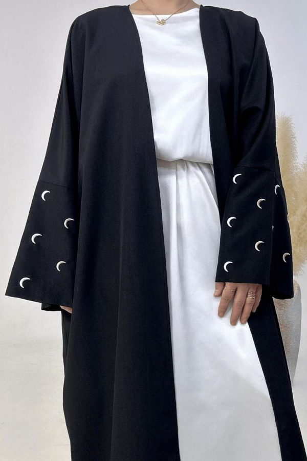 vêtement traditionnel abaya